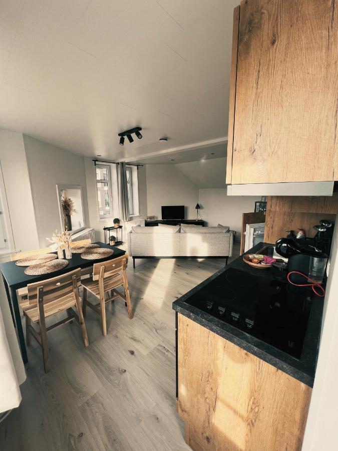 Studio Sarah De Panne Luaran gambar