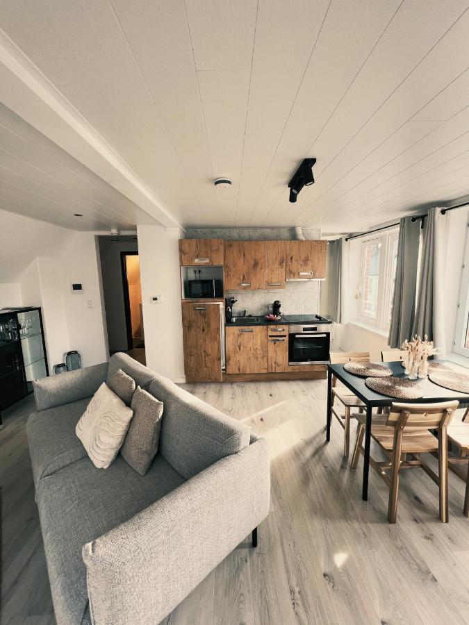 Studio Sarah De Panne Luaran gambar